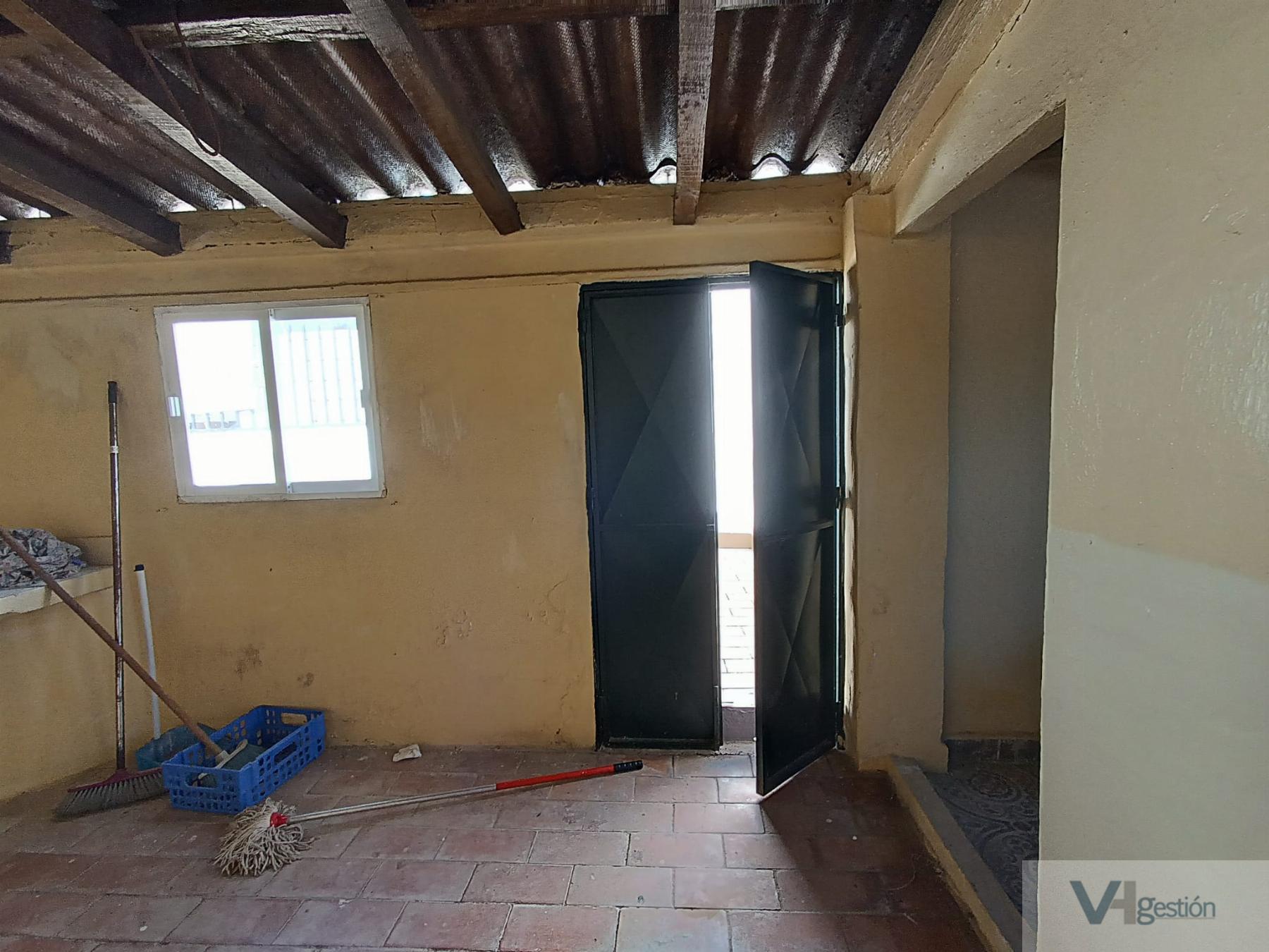 For sale of house in Villamartín