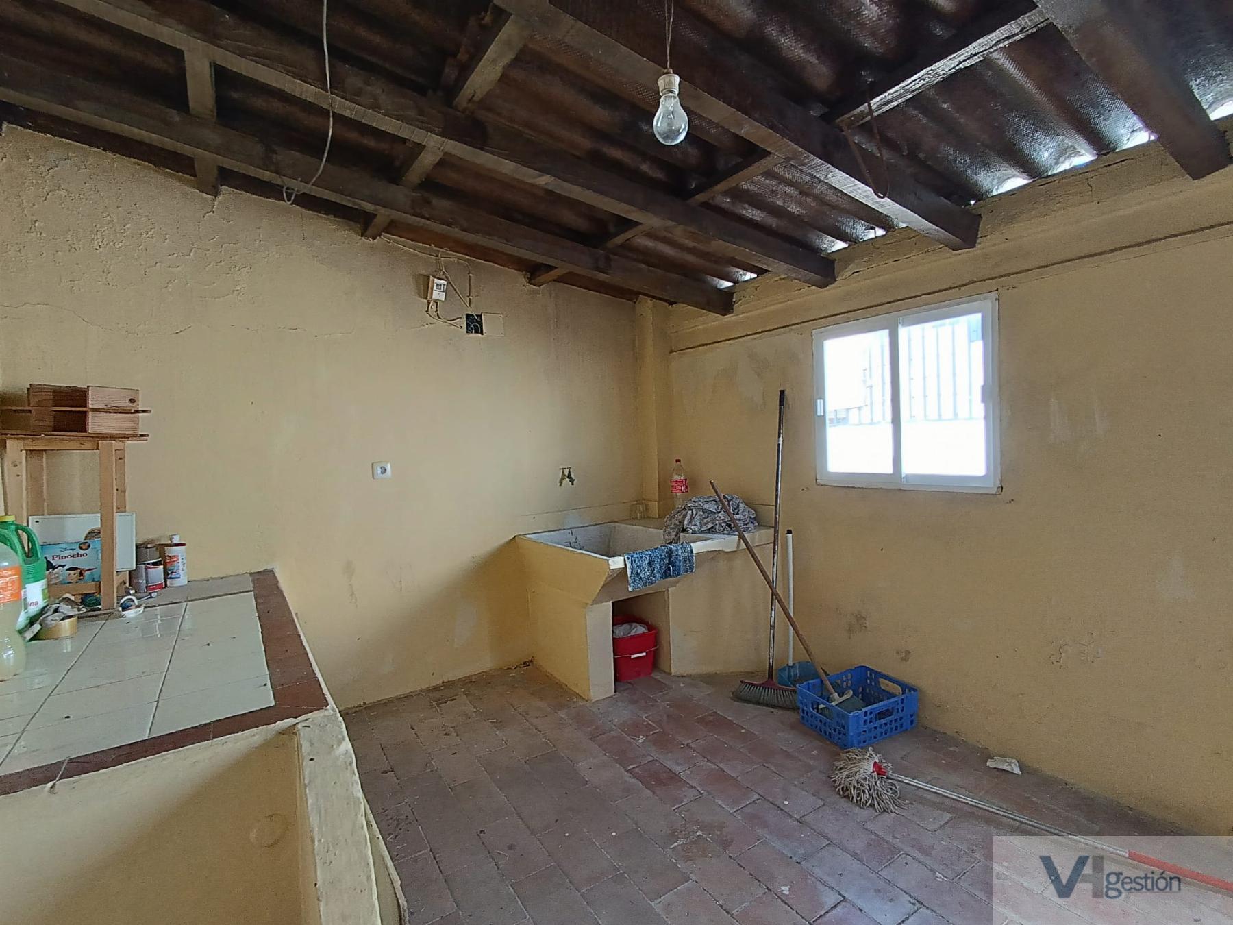 For sale of house in Villamartín