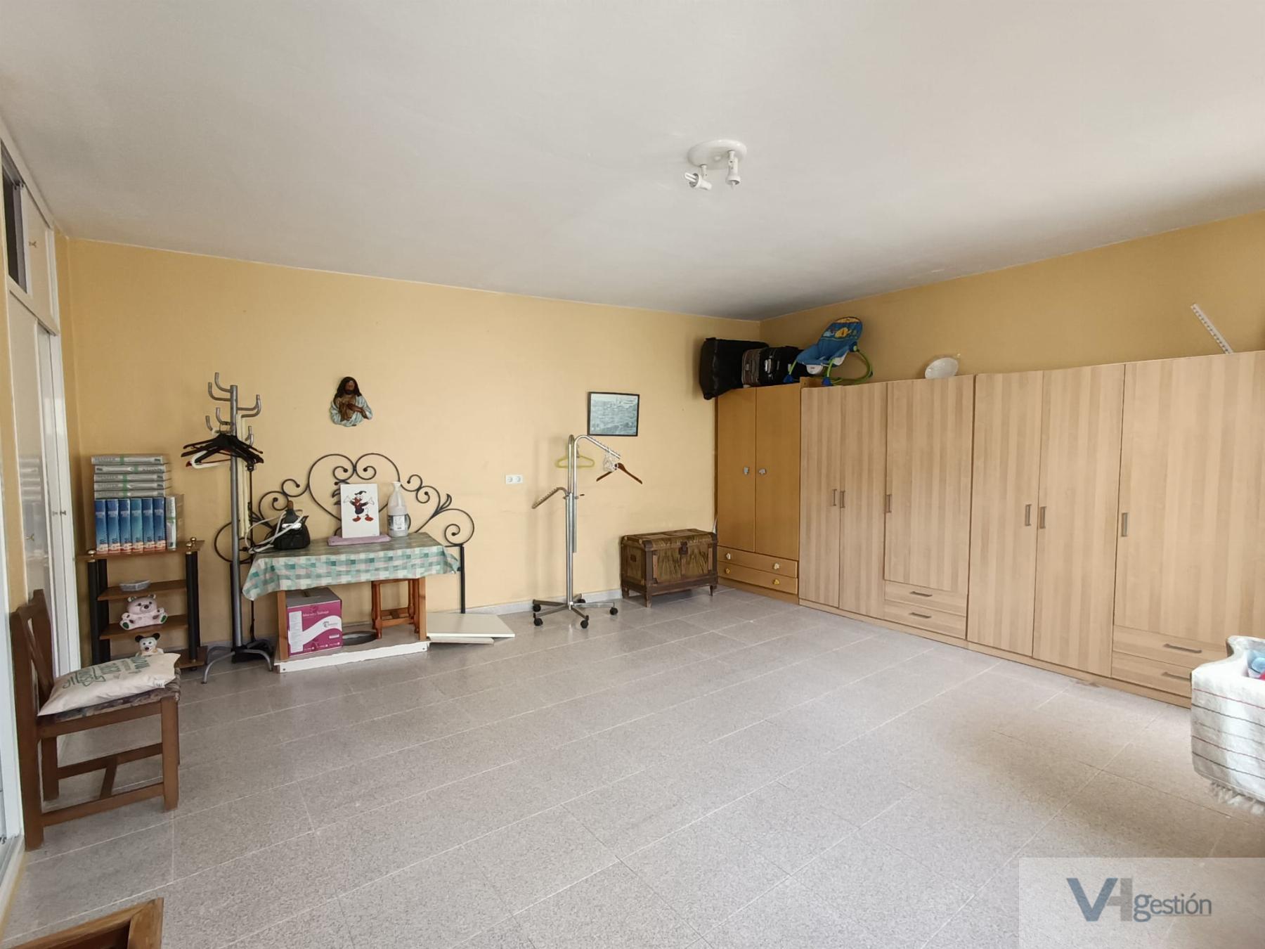 For sale of house in Villamartín