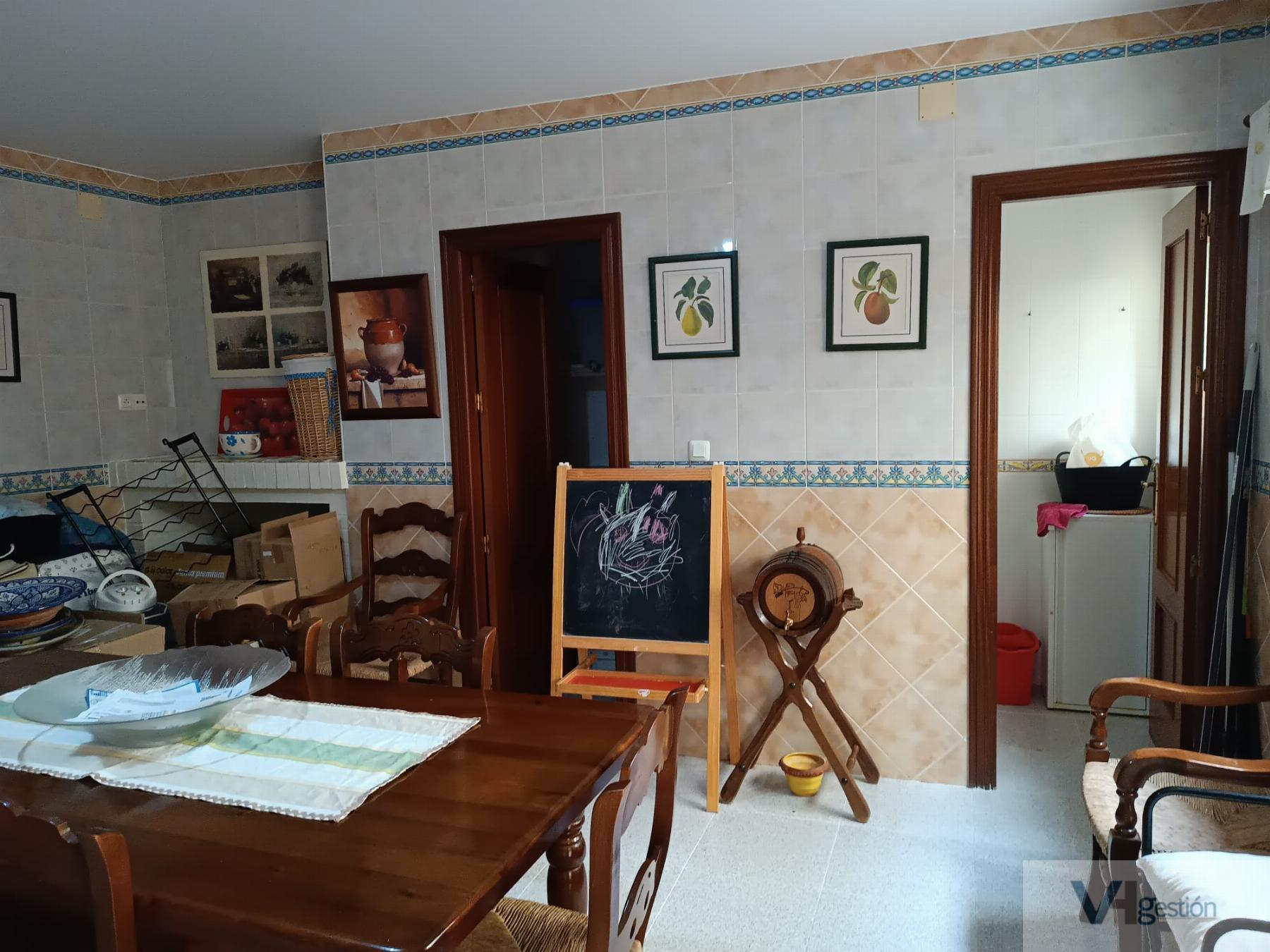 For sale of house in Villamartín