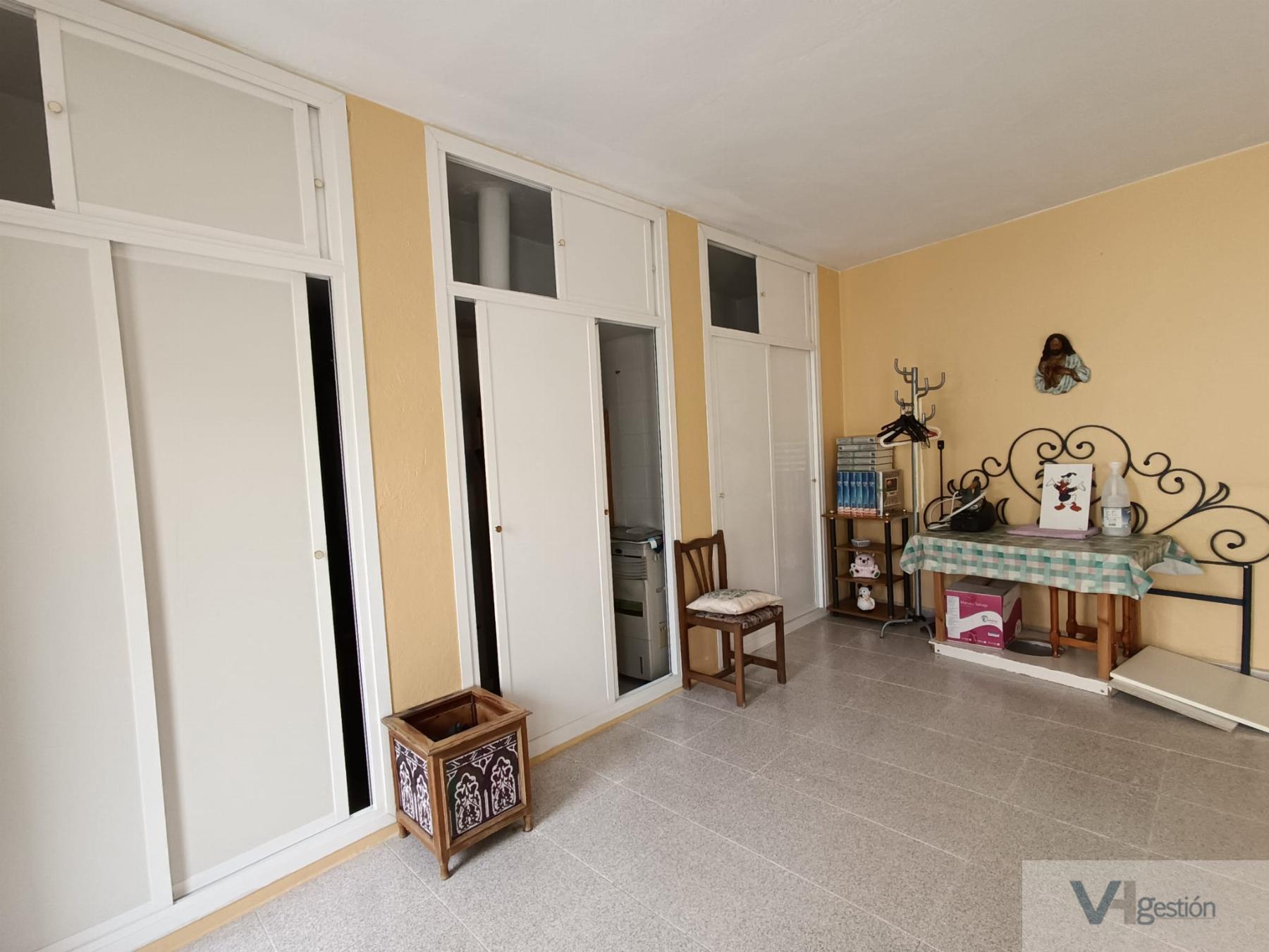 For sale of house in Villamartín