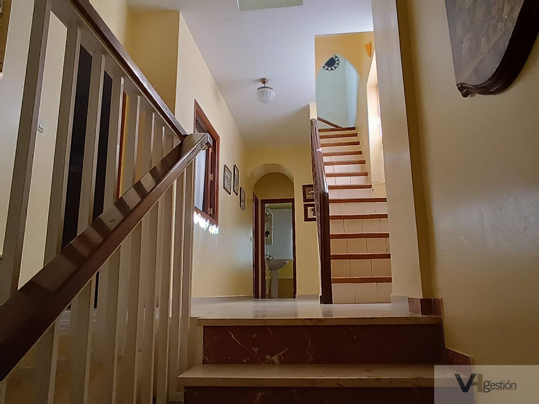 For sale of house in Villamartín