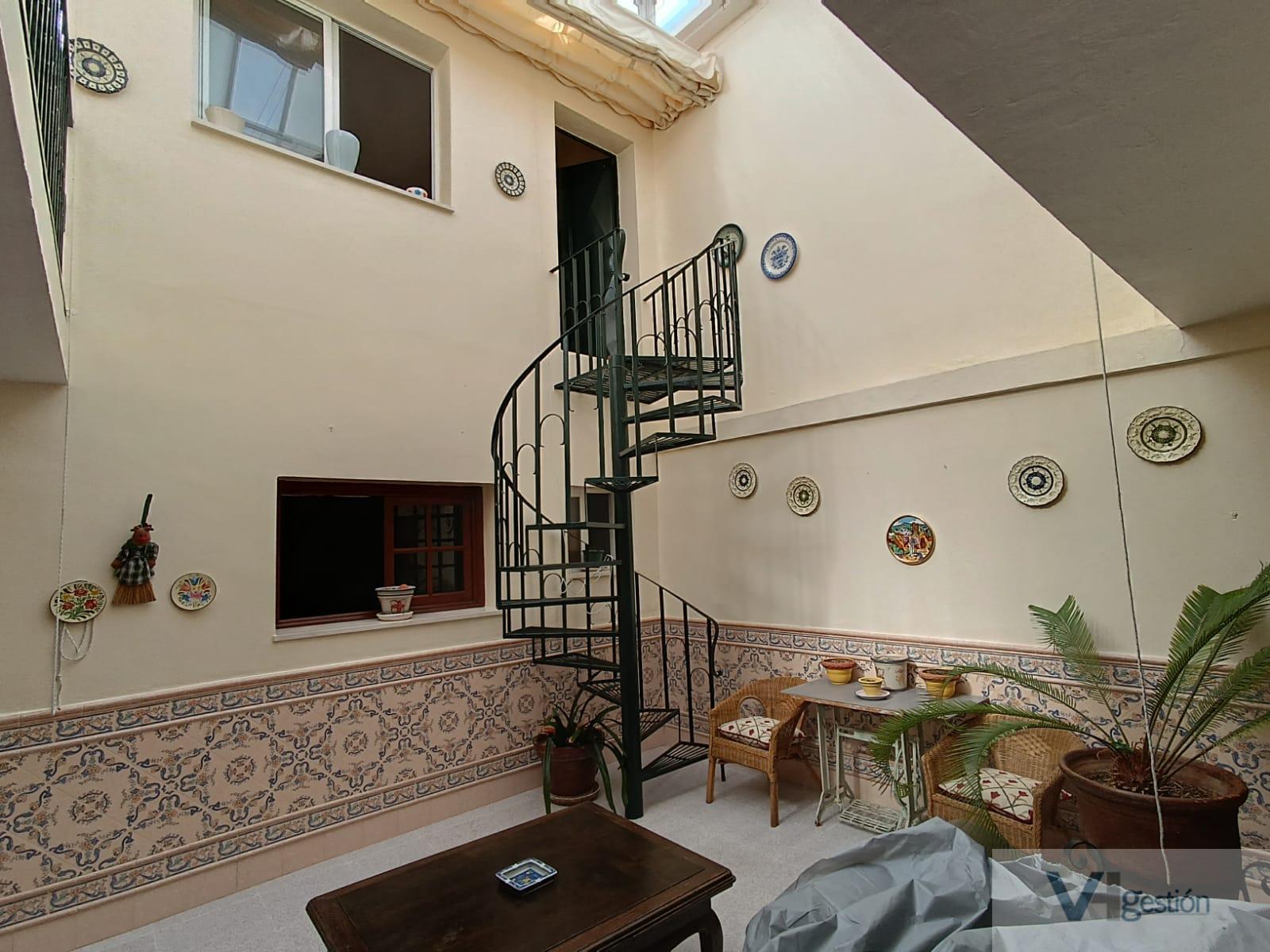 For sale of house in Villamartín