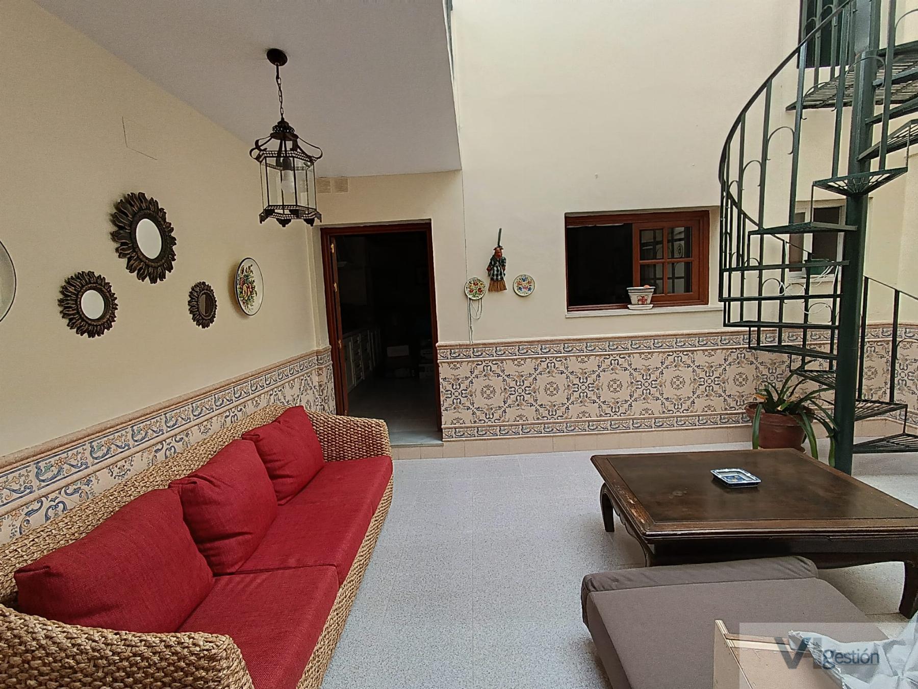 For sale of house in Villamartín