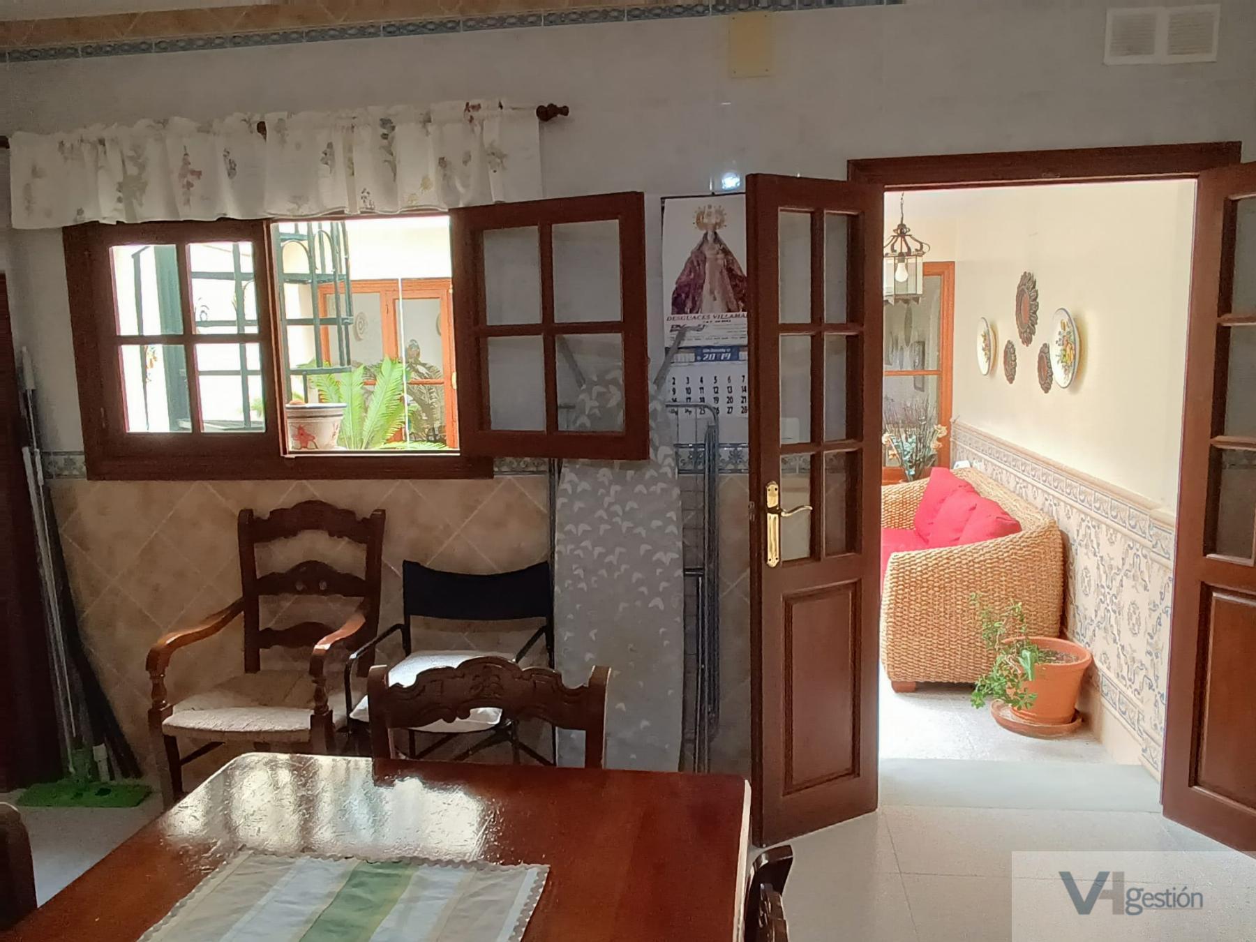 For sale of house in Villamartín