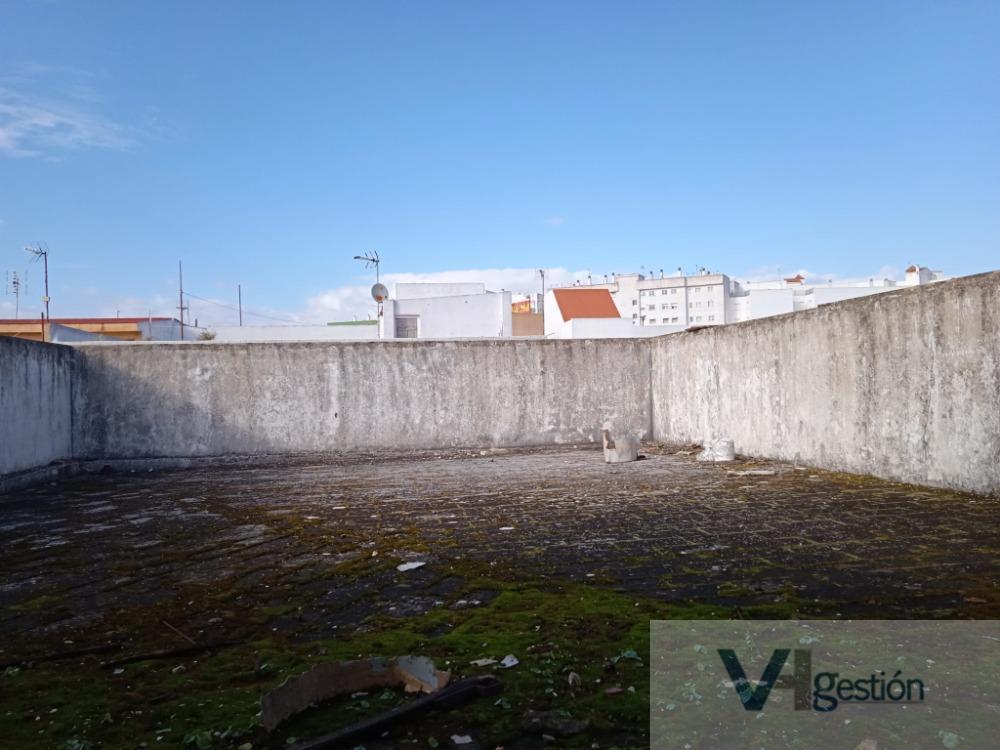For sale of industrial plant/warehouse in Jerez de la Frontera