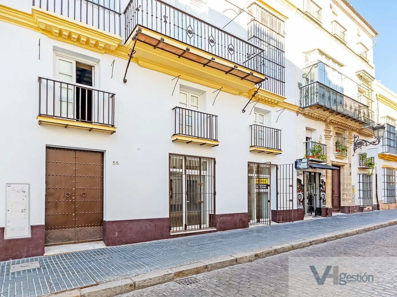 For sale of commercial in El Puerto de Santa María