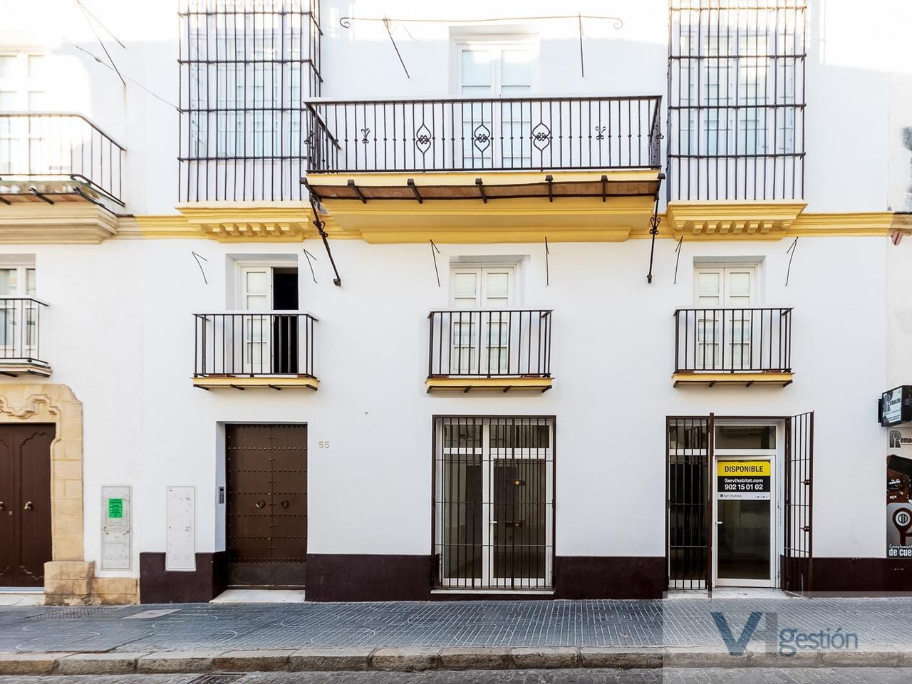 For sale of commercial in El Puerto de Santa María