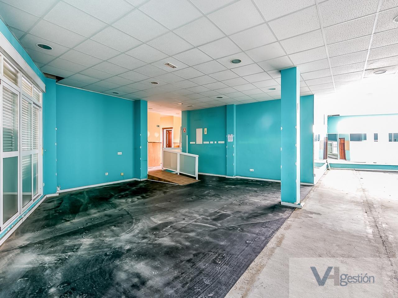 Venta de local comercial en Alcalá de los Gazules