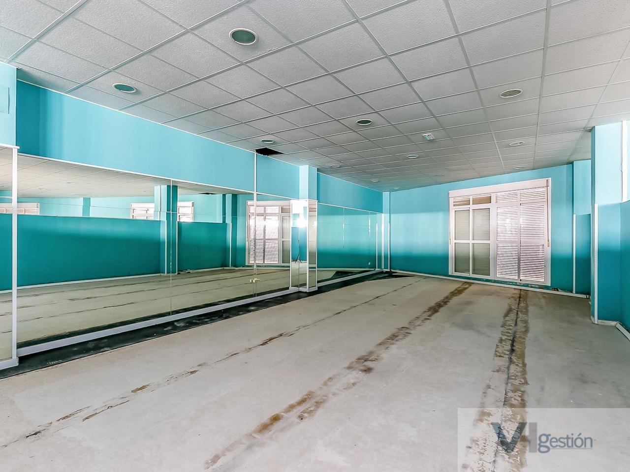 Venta de local comercial en Alcalá de los Gazules