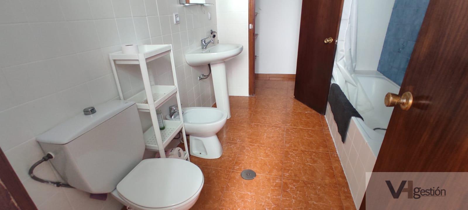 For sale of flat in Villamartín
