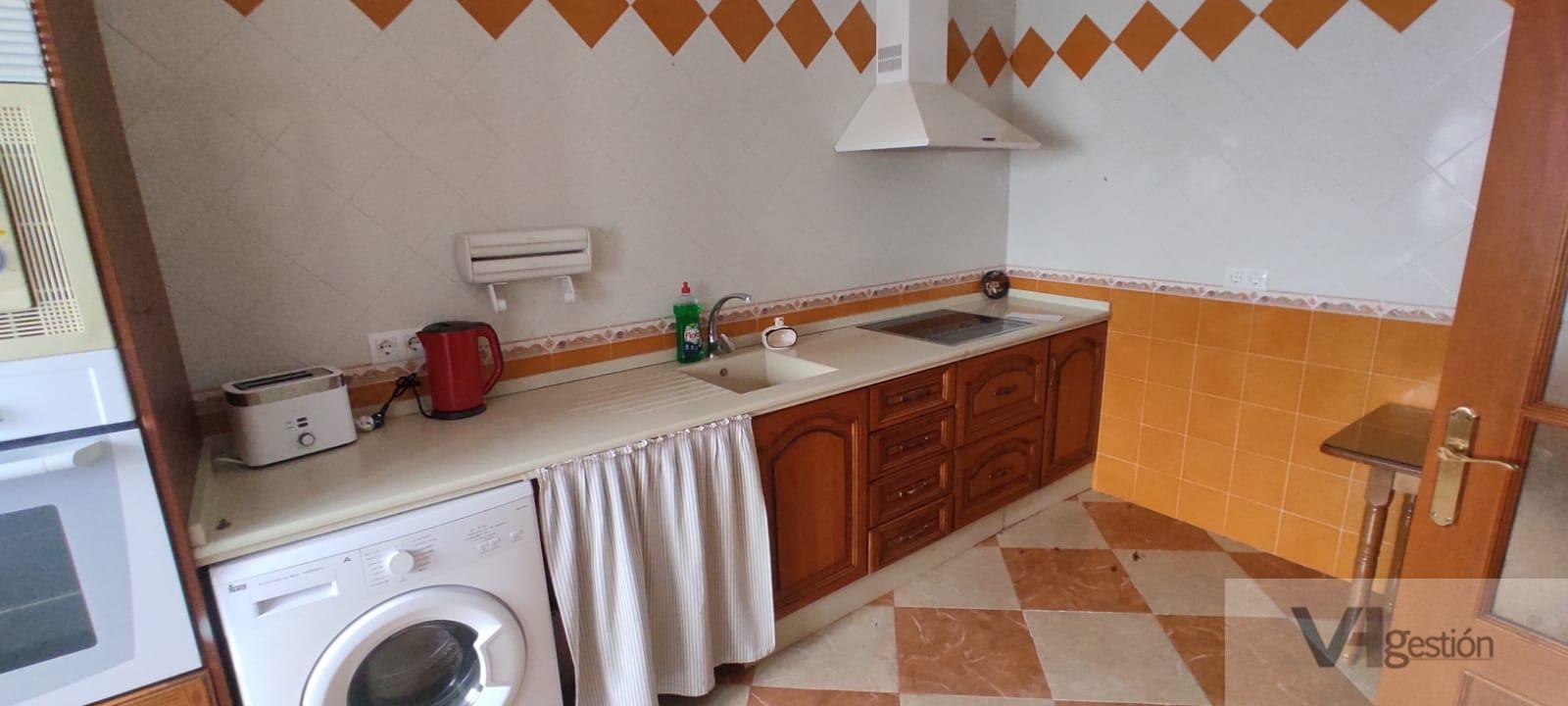 For sale of house in Villamartín
