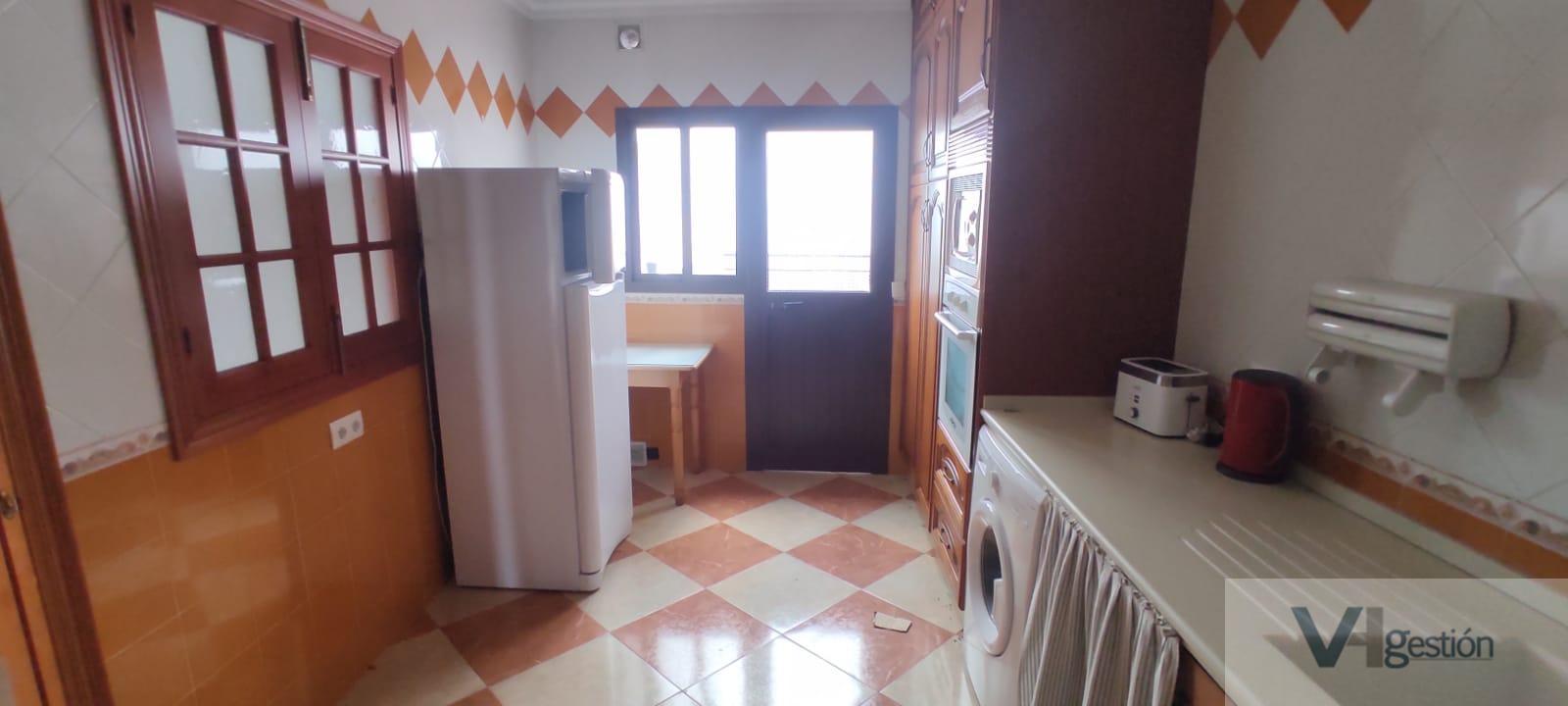 For sale of house in Villamartín