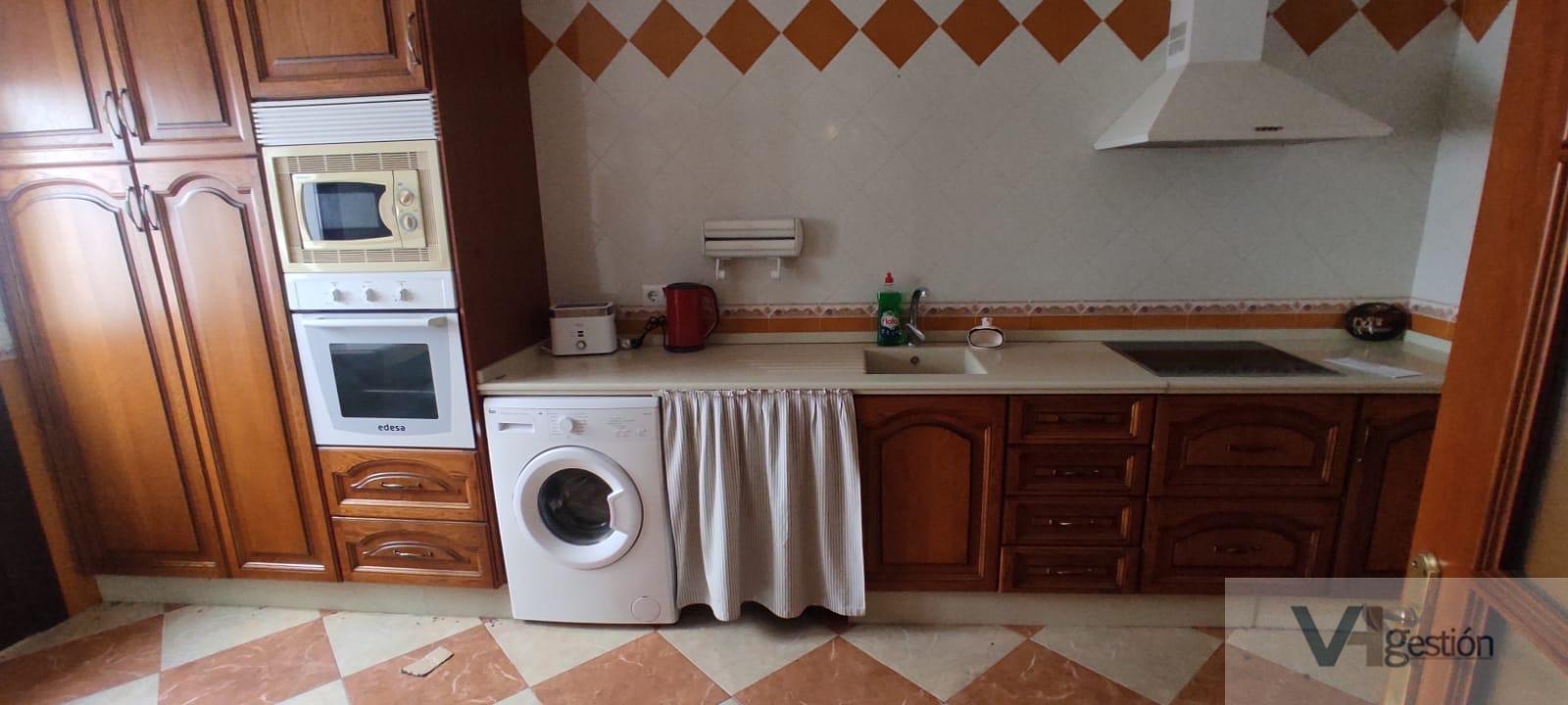 For sale of house in Villamartín