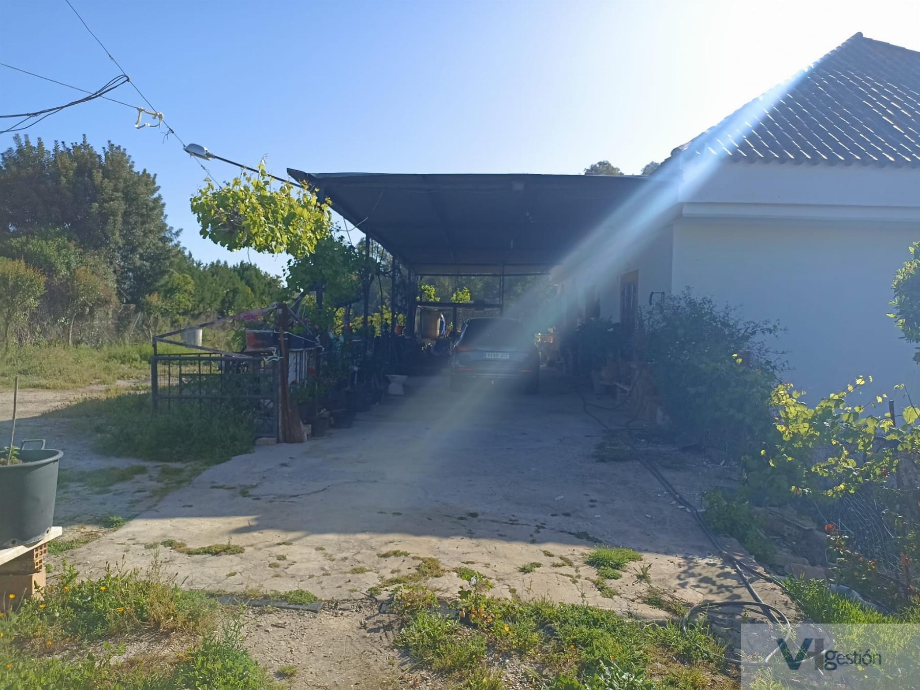 For sale of rural property in Villamartín