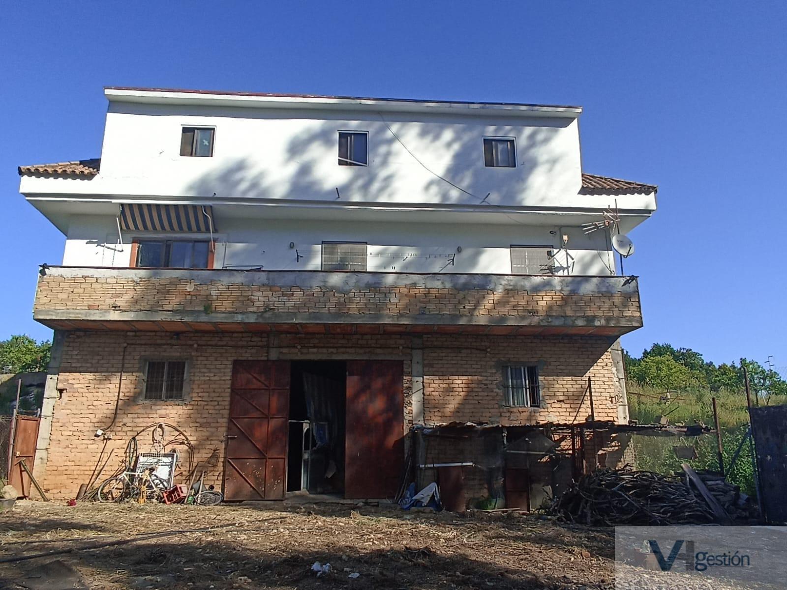 For sale of rural property in Villamartín
