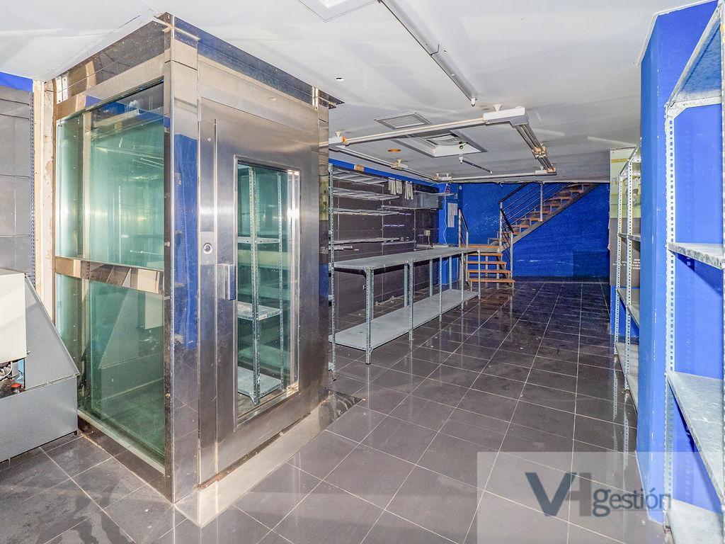 Venta de local comercial en Marbella