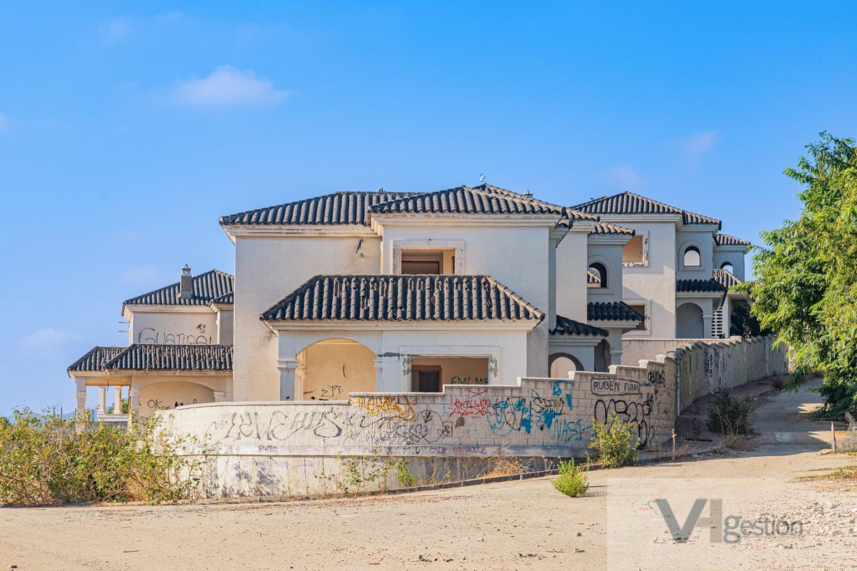 For sale of building in Los Barrios