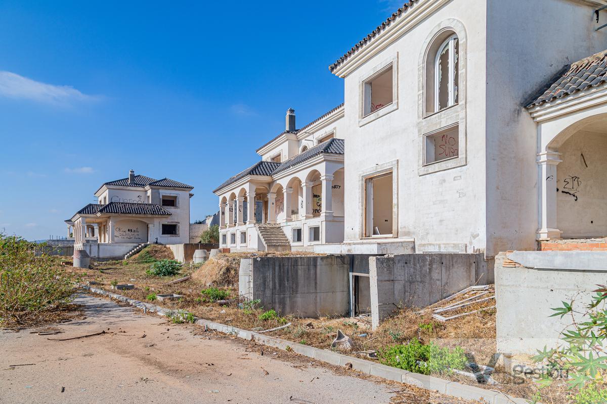 For sale of building in Los Barrios