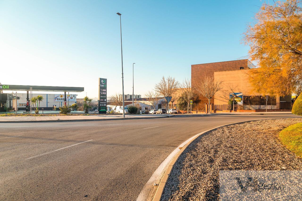 For sale of industrial plant/warehouse in Jerez de la Frontera