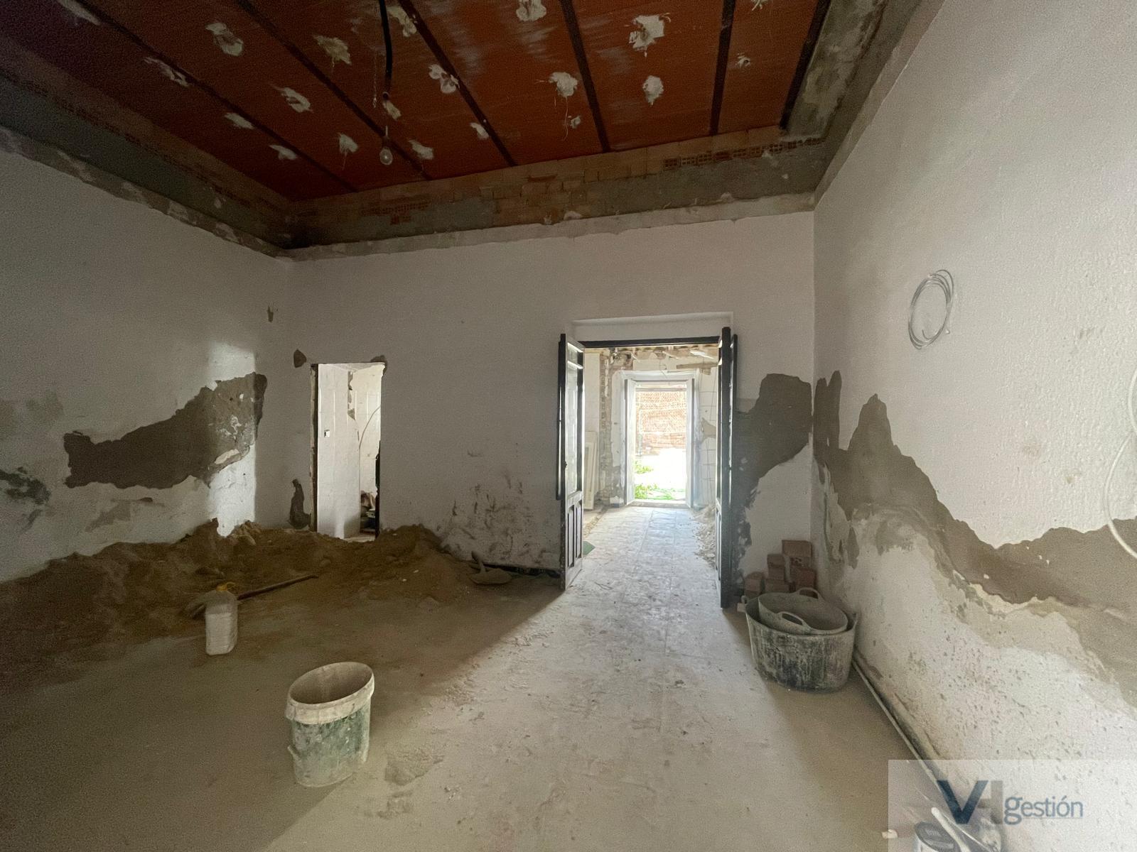 For sale of house in Villamartín
