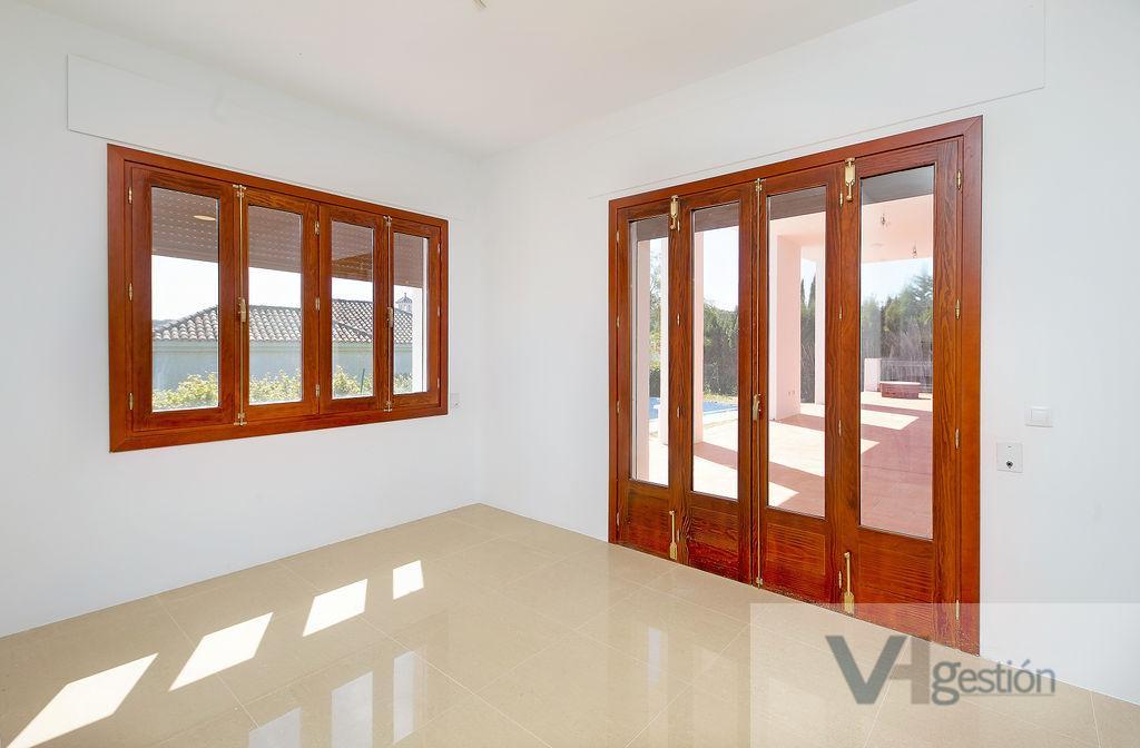 For sale of chalet in Sotogrande