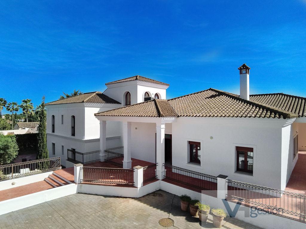For sale of chalet in Sotogrande