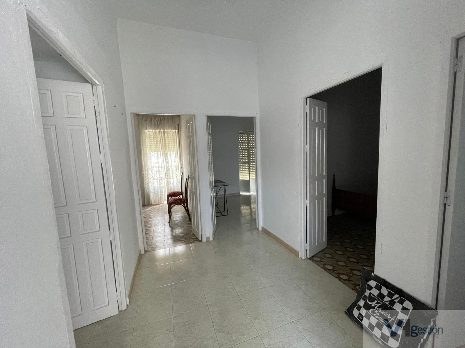For sale of house in Villamartín