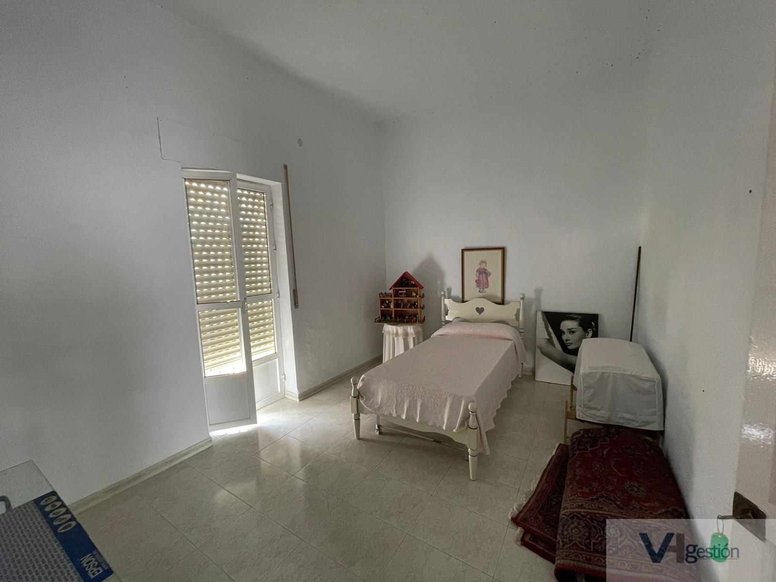 For sale of house in Villamartín