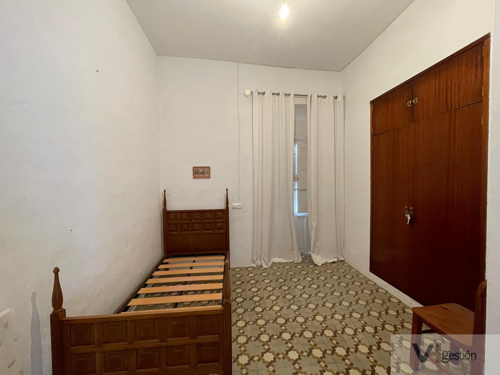 For sale of house in Villamartín