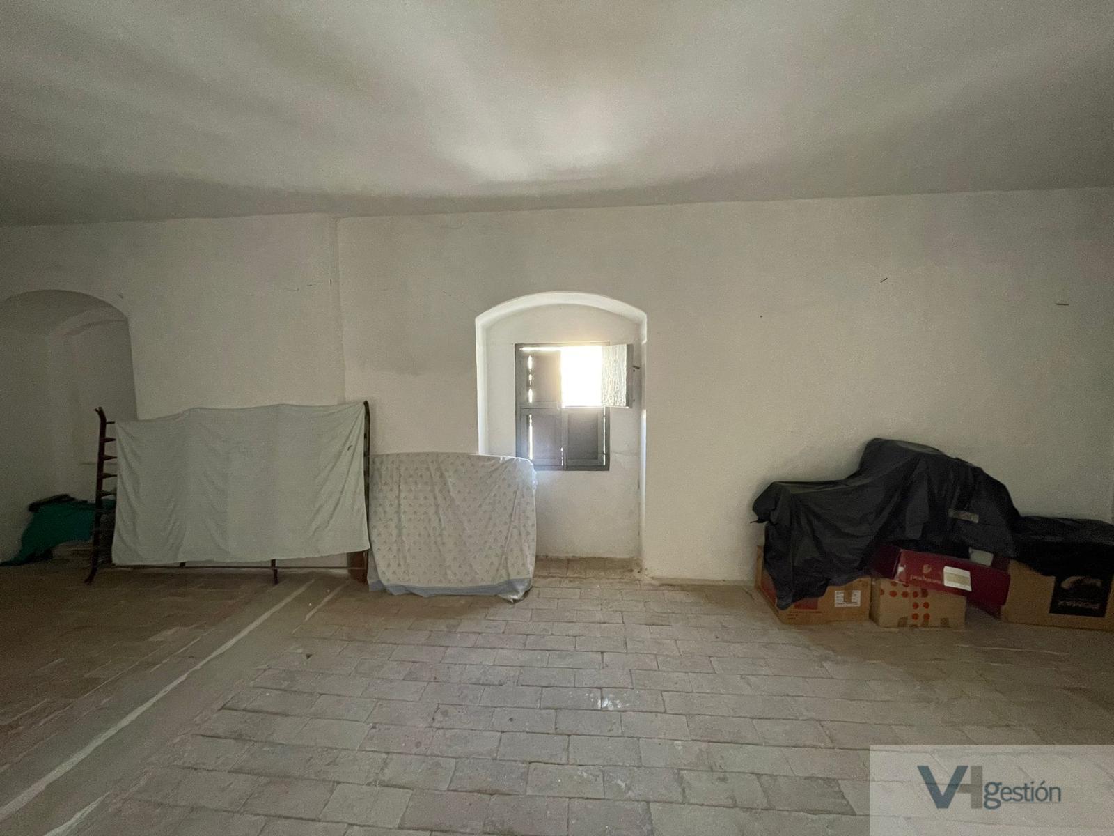 For sale of house in Villamartín