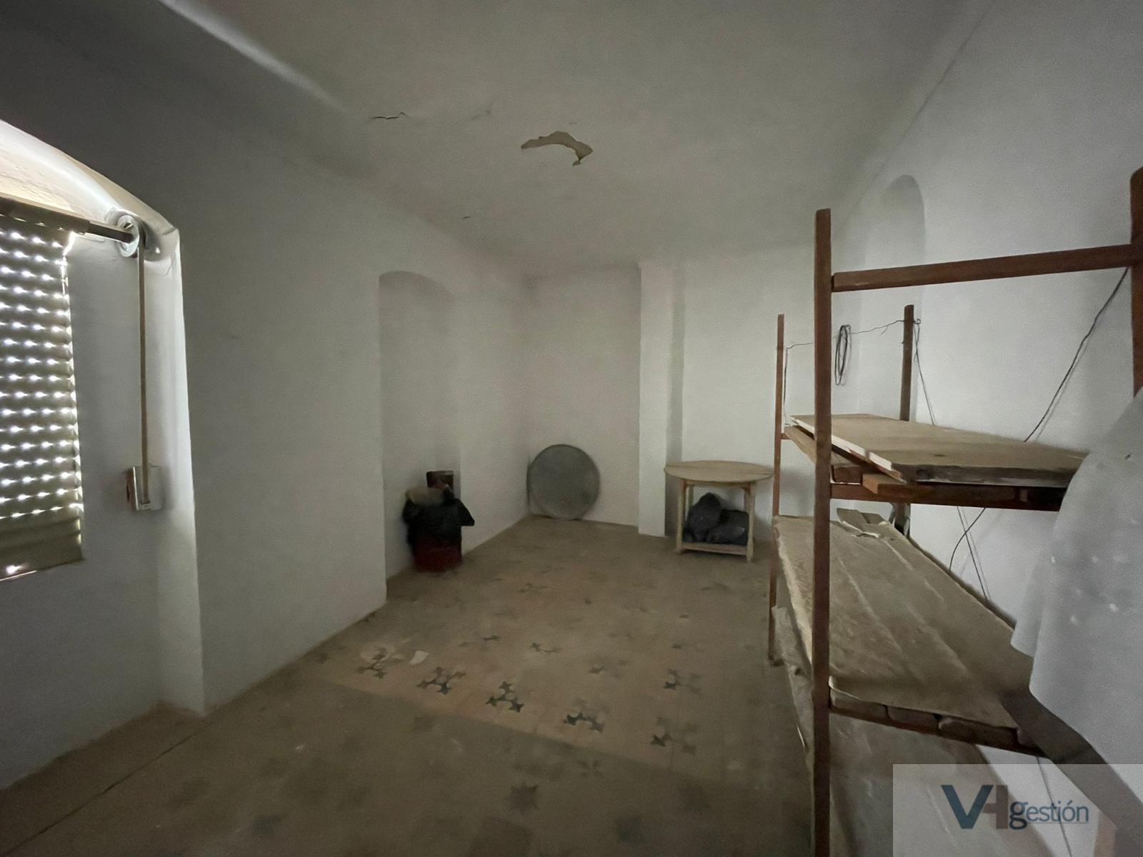 For sale of house in Villamartín