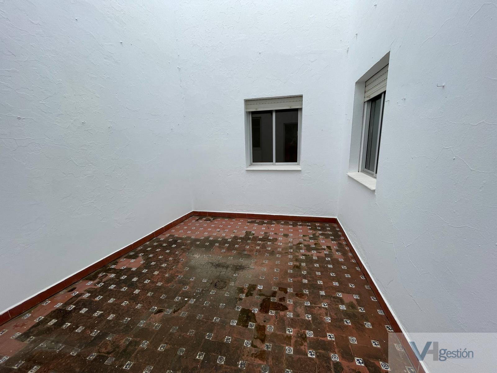 For sale of building in Villamartín