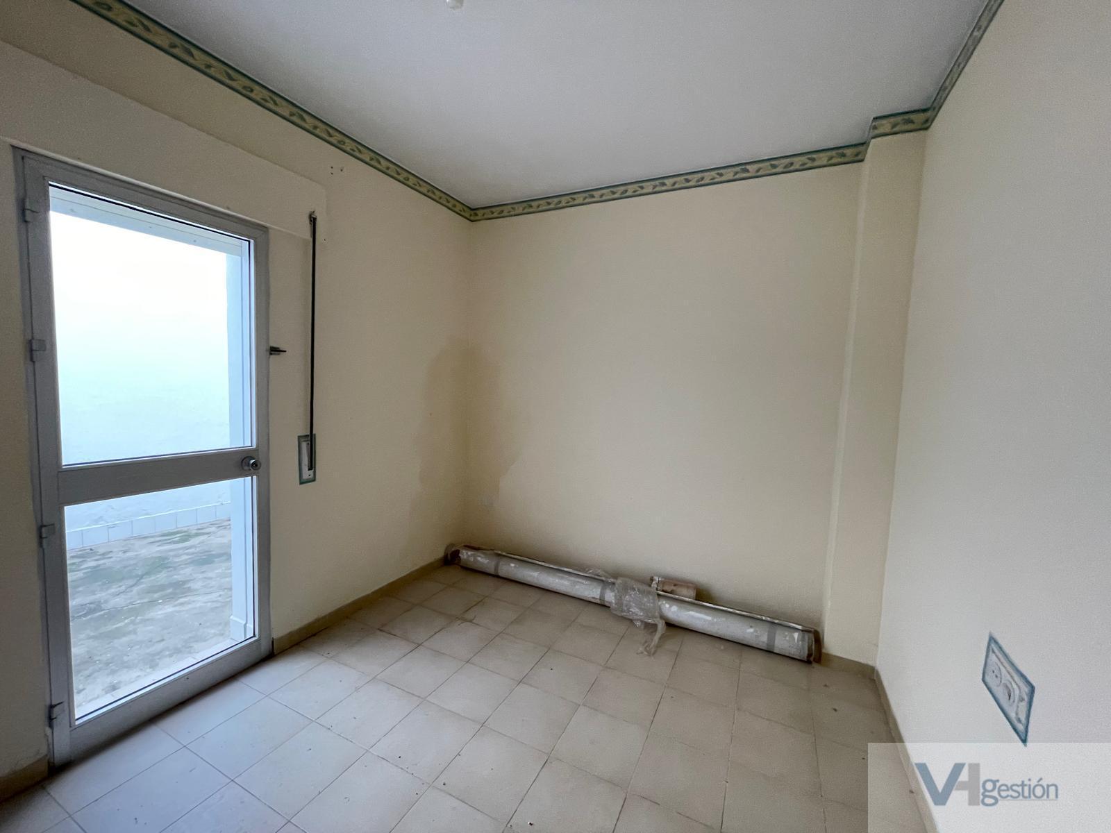 For sale of building in Villamartín