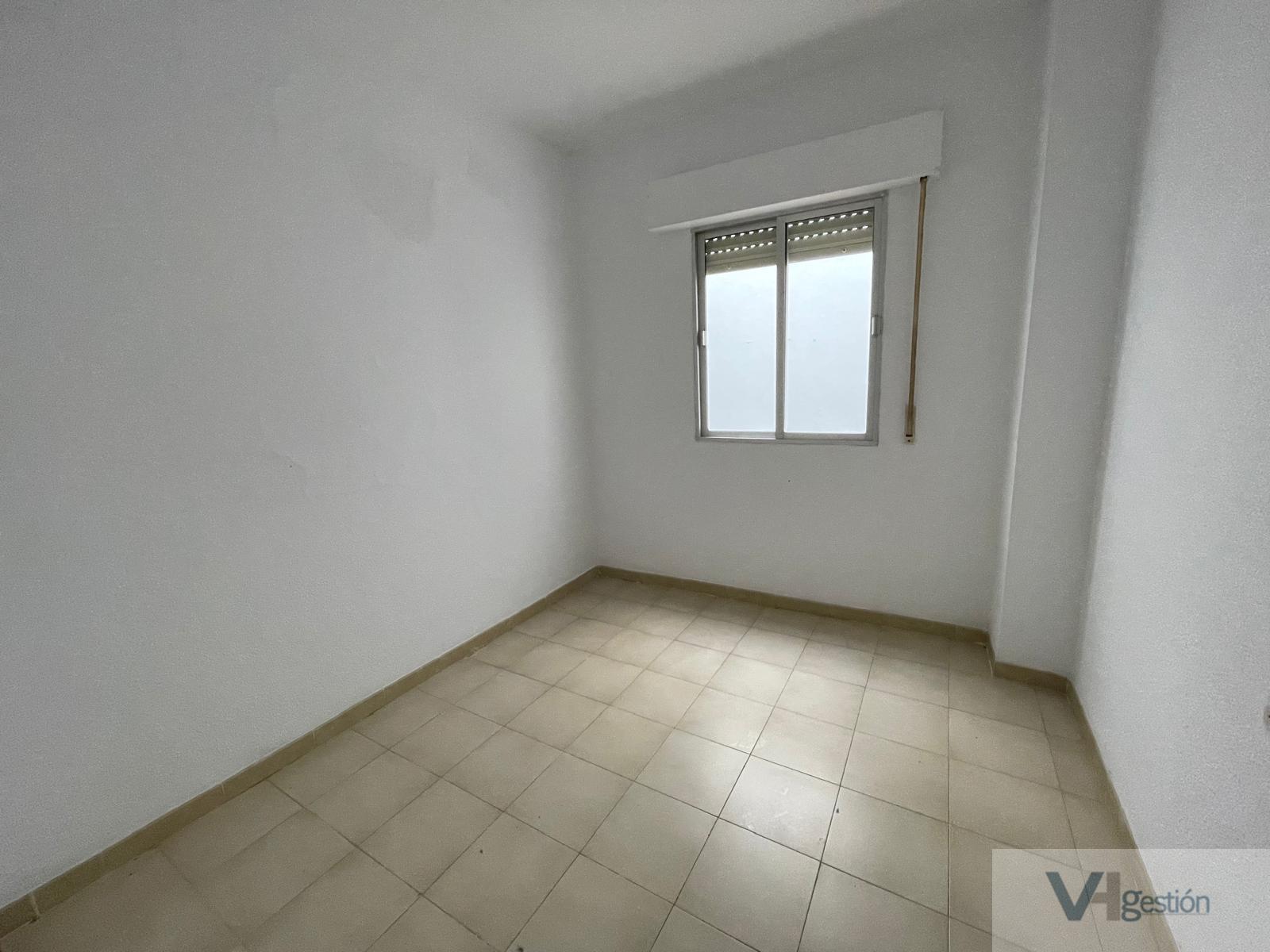 For sale of building in Villamartín