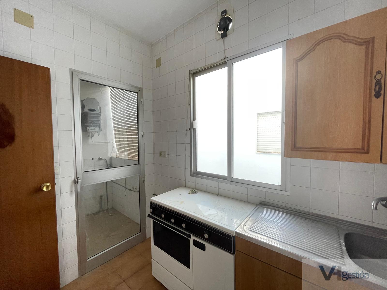 For sale of building in Villamartín