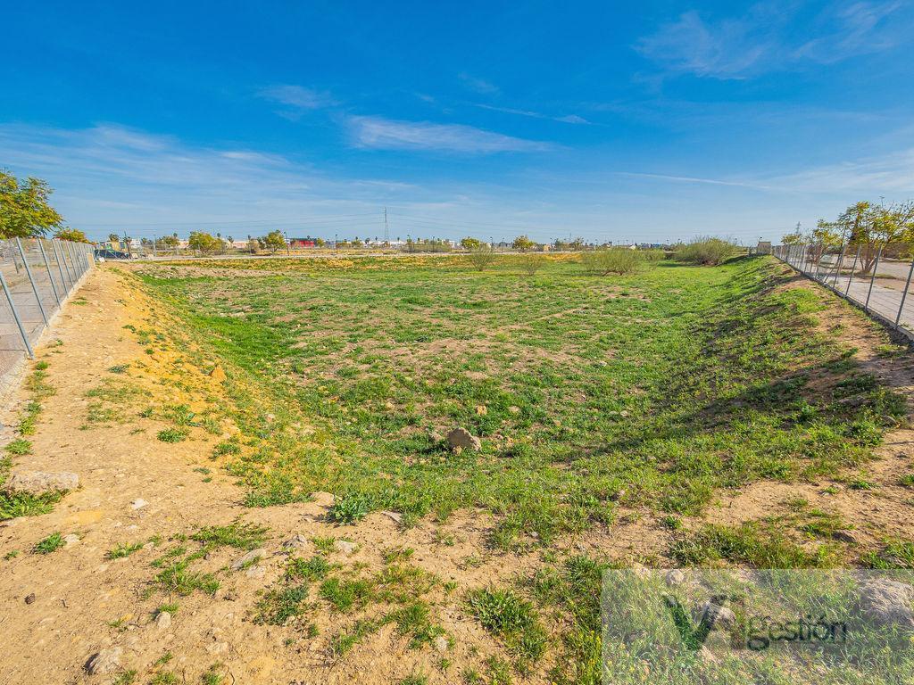 Venta de terreno en Gelves