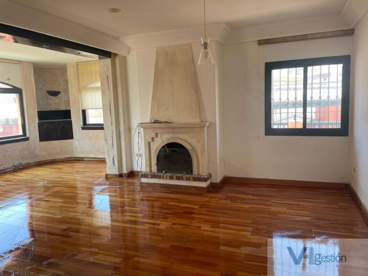 For sale of flat in Mijas