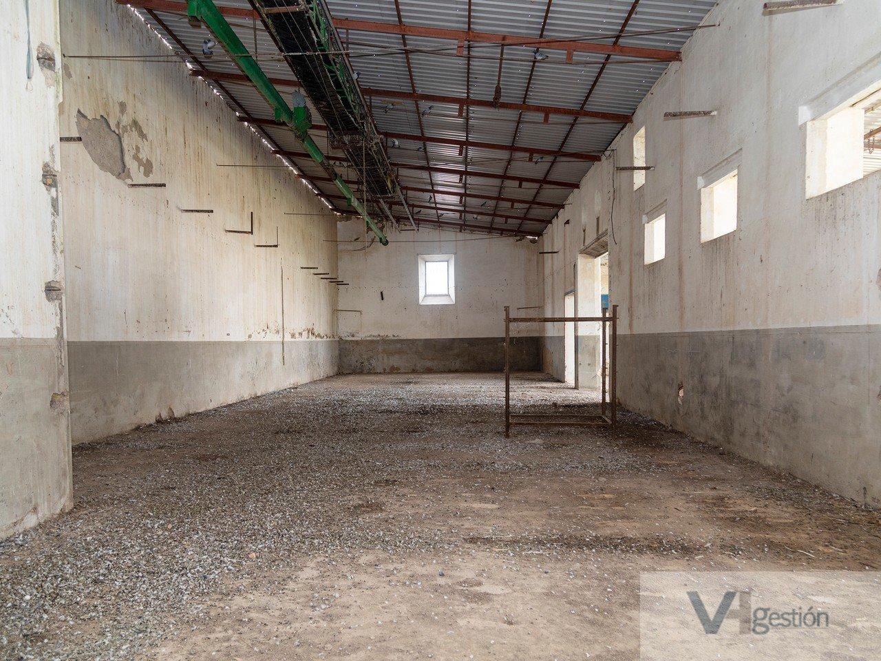 For sale of industrial plant/warehouse in Marchena