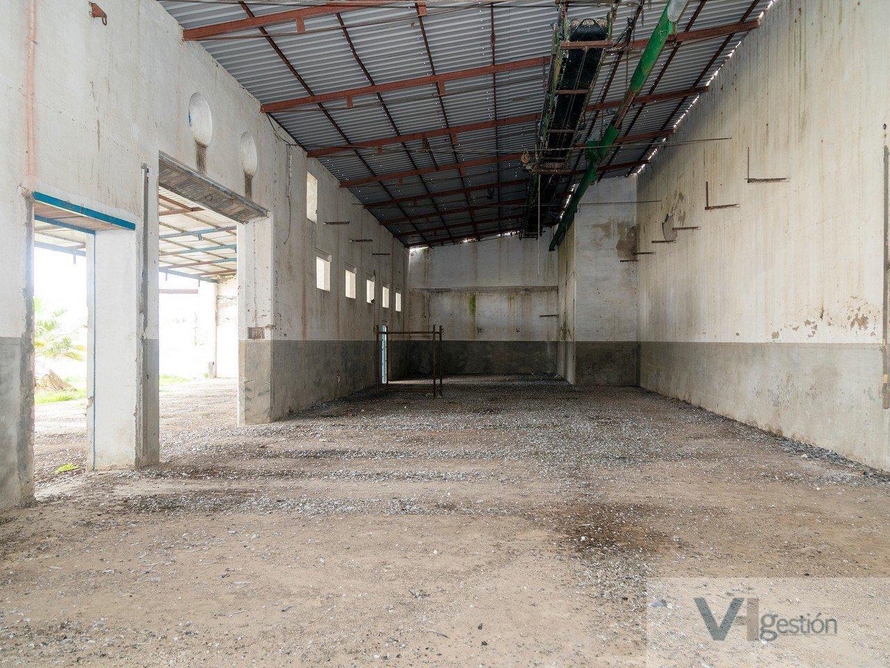 For sale of industrial plant/warehouse in Marchena