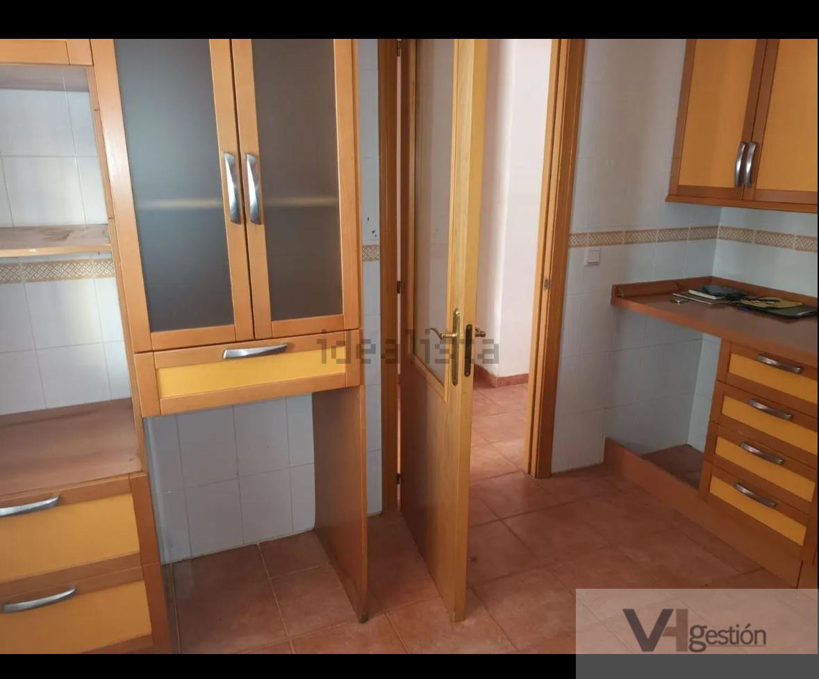 For sale of house in La Algaba