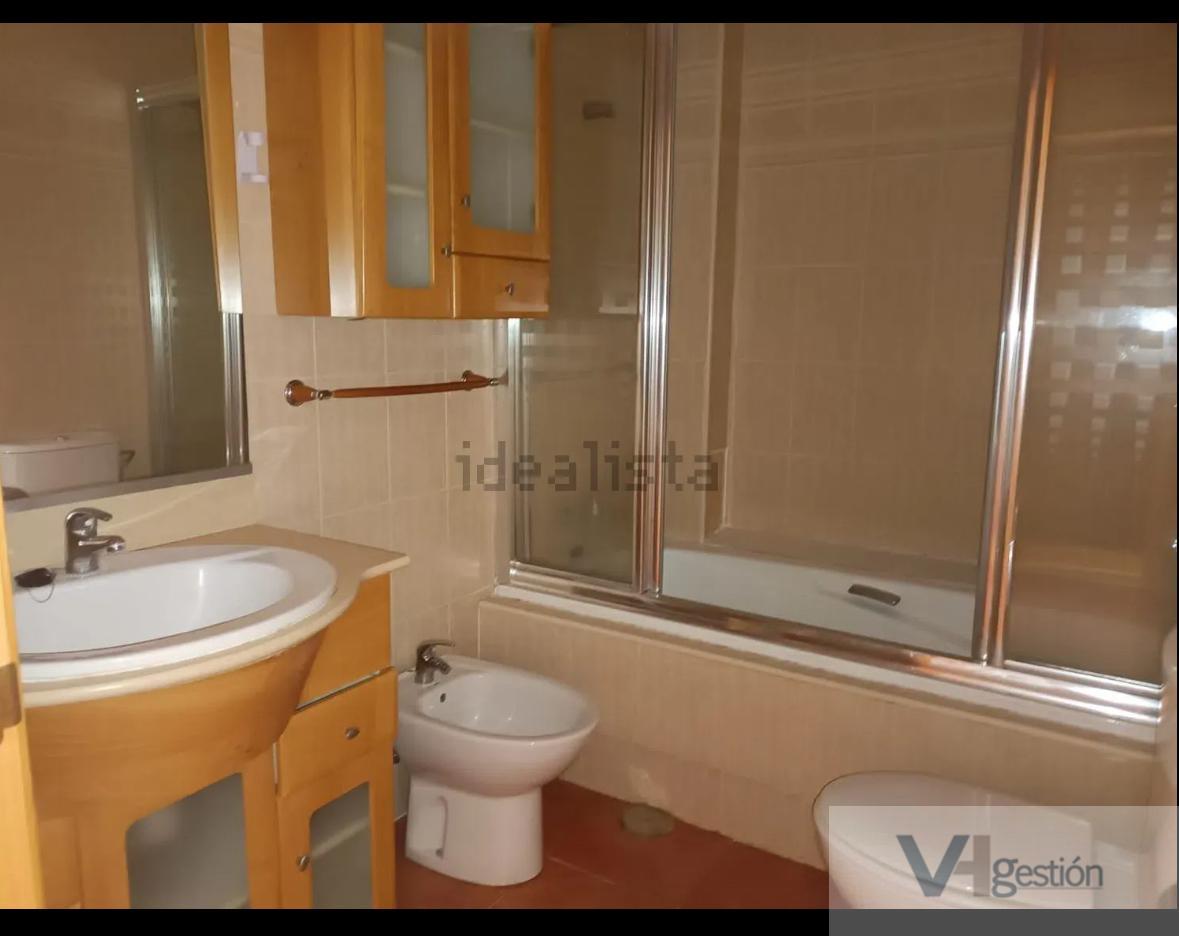 For sale of house in La Algaba