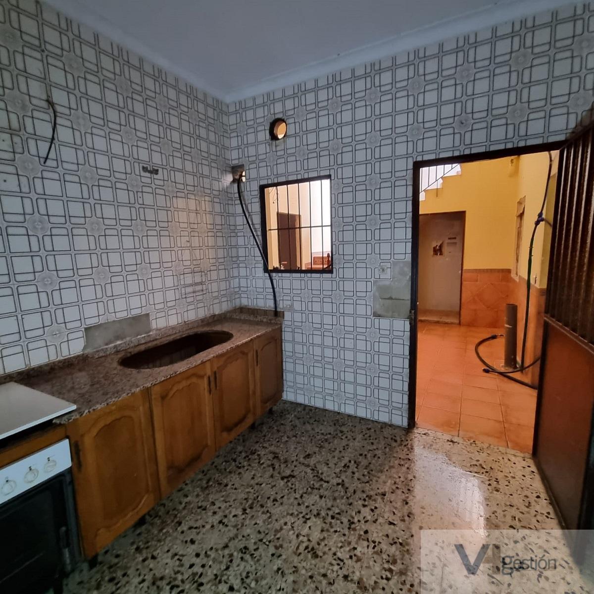 For sale of house in Lebrija