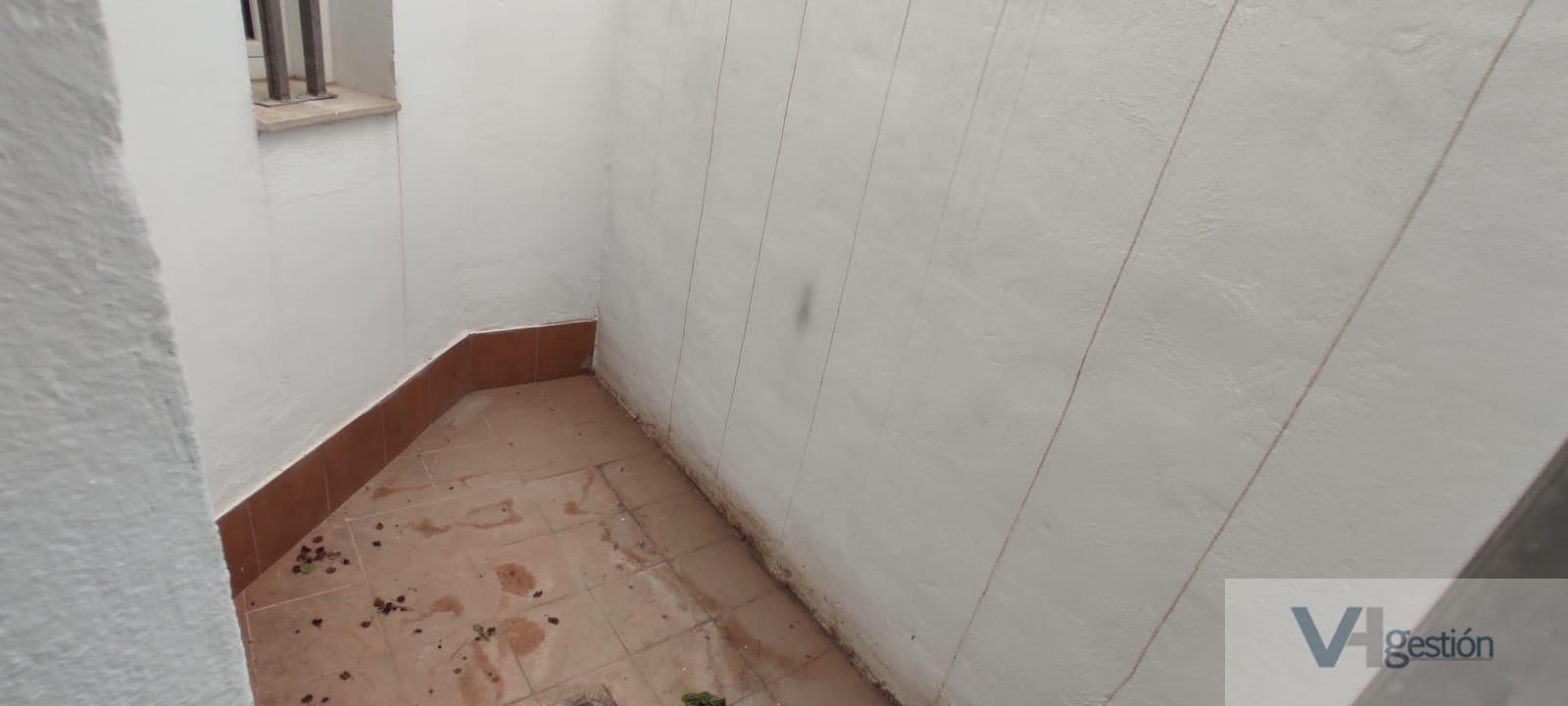 For sale of flat in Los Palacios y Villafranca
