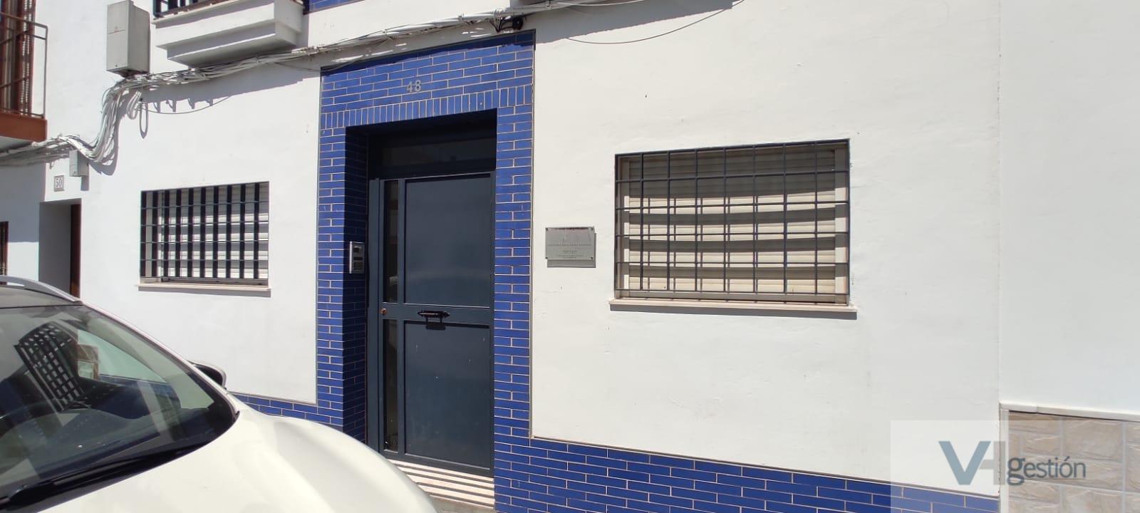 For sale of flat in Los Palacios y Villafranca