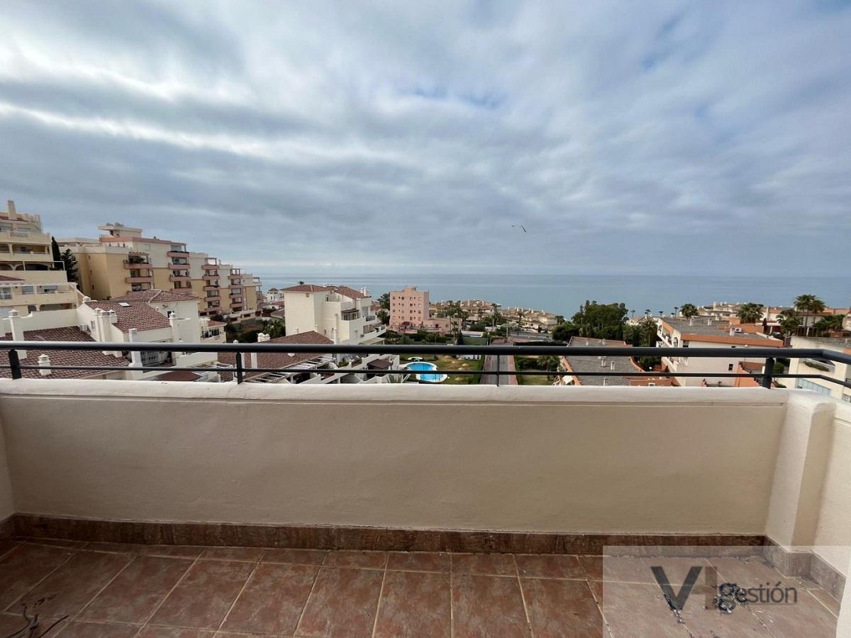 For sale of penthouse in Benalmádena Costa