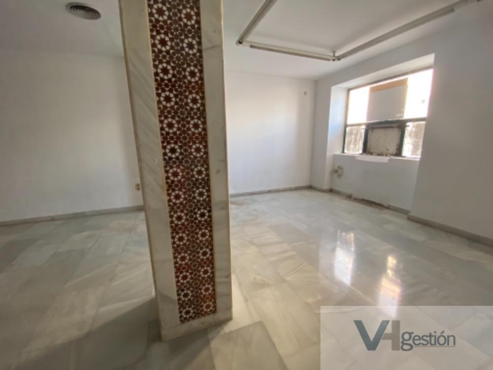 Venta de local comercial en Chiclana de la Frontera