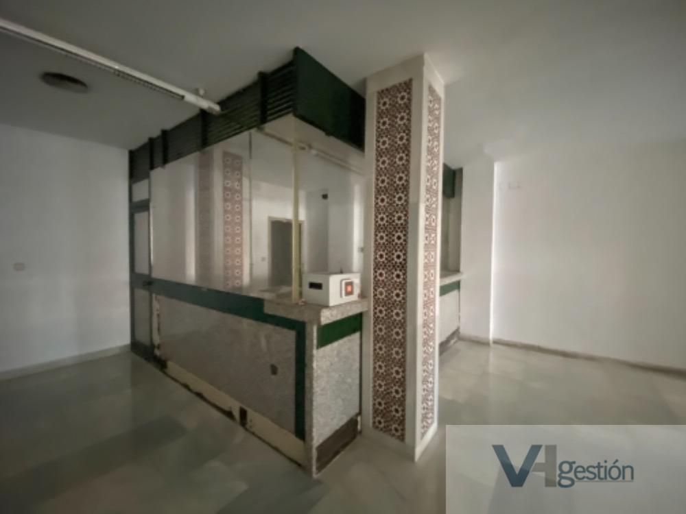 Venta de local comercial en Chiclana de la Frontera
