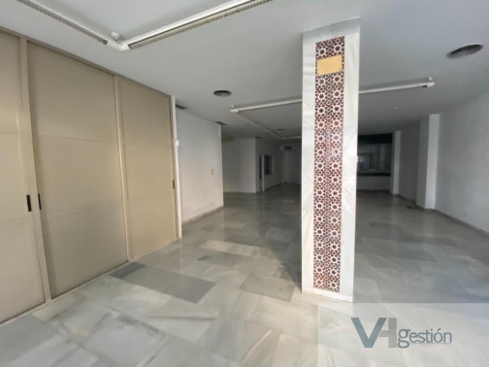 Venta de local comercial en Chiclana de la Frontera