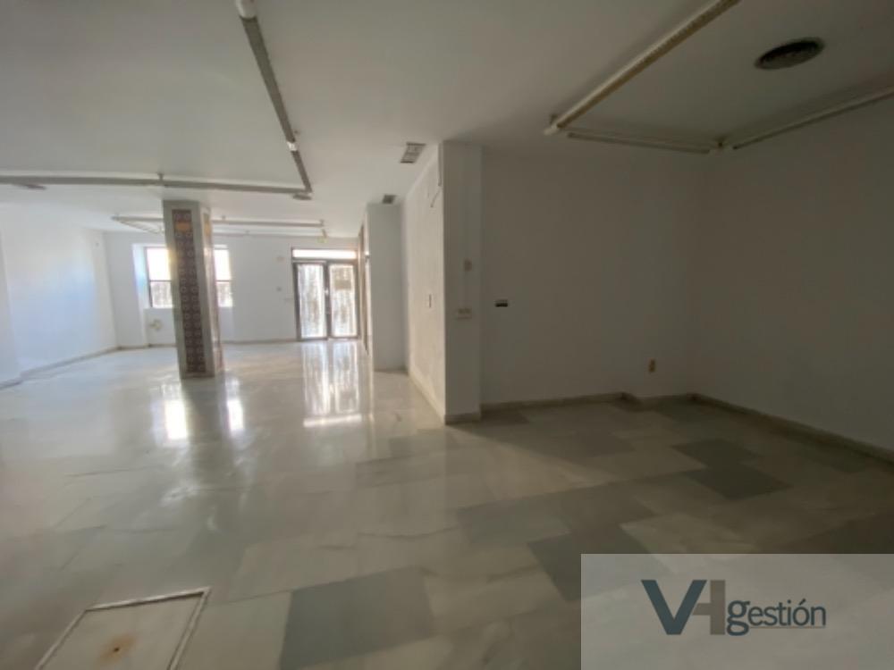 Venta de local comercial en Chiclana de la Frontera